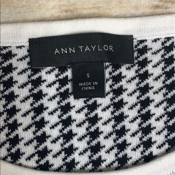 Ann Taylor ladies houndstooth year round sweater - Picture 2 of 4